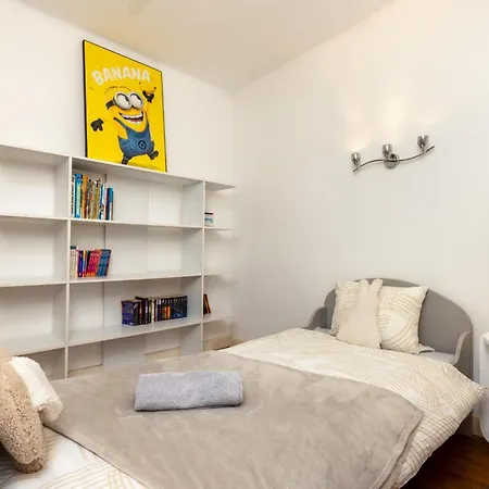 Maison Spacieuse & Calme A 9 Min De La Cite Nyaraló
