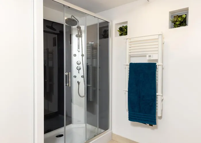 Maison Spacieuse & Calme A 9 Min De La Cite *